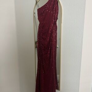 Elegant One-Shoulder Burgundy Dress